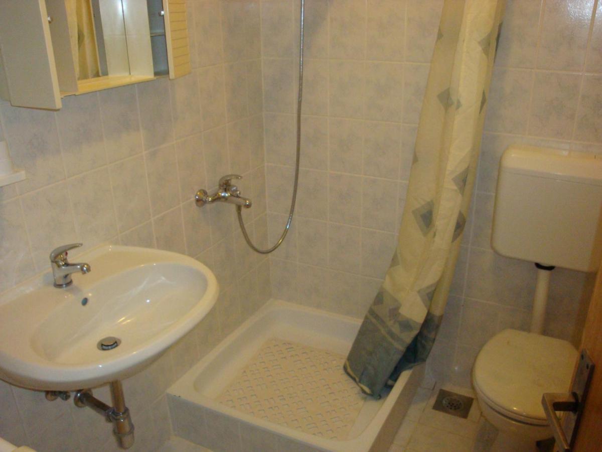 Apartments By The Sea Barbat, Rab - 17620 Barbat na Rabu Esterno foto